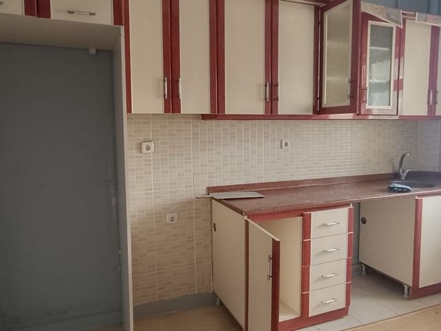 Develi Bahçelievler Mahallesinde Satılık 2+1 Sobalı Daire